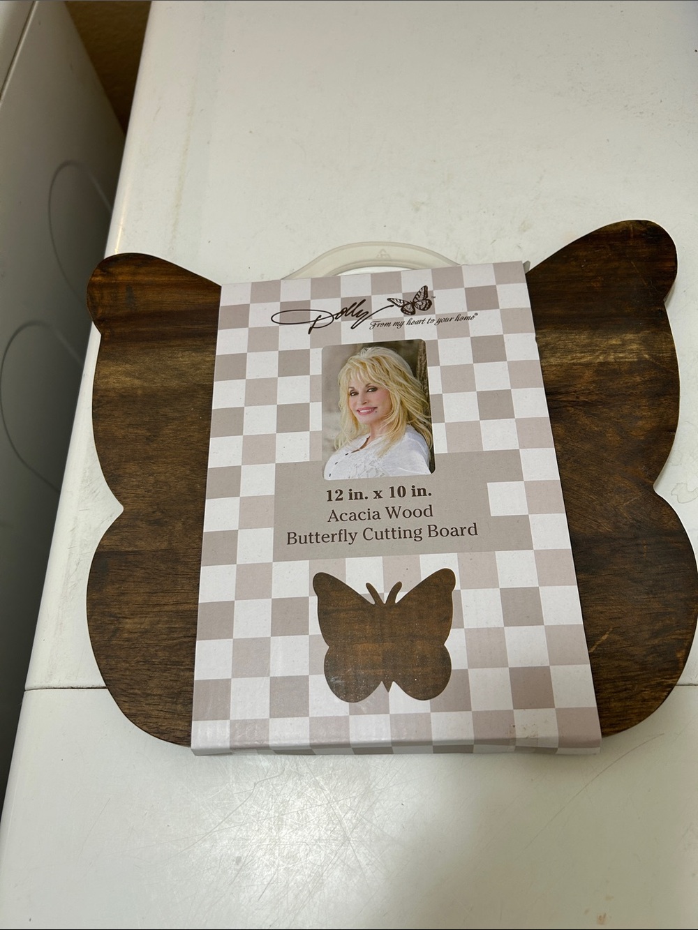 Dollcake Brown Acacia Wood Butterfly Cutting Board